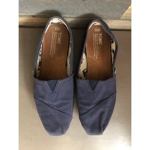 Tom’s Classic Navy Shoes